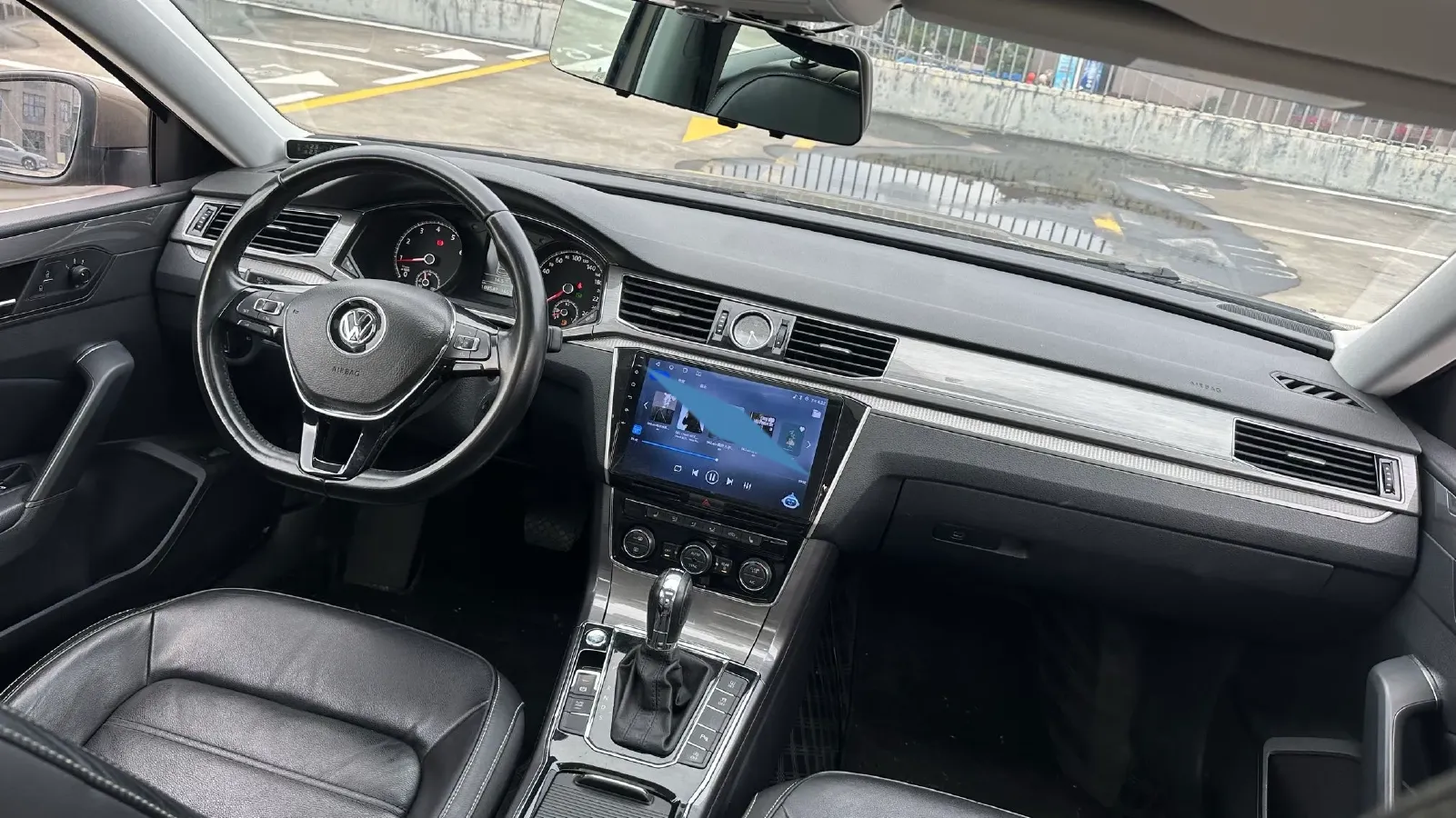 2017 Volkswagen Passat 1.8T 180HP L4 7DCT,autocango,china used car exporter,china ev exporter,chinese used car exporter,chinese used ev exporter