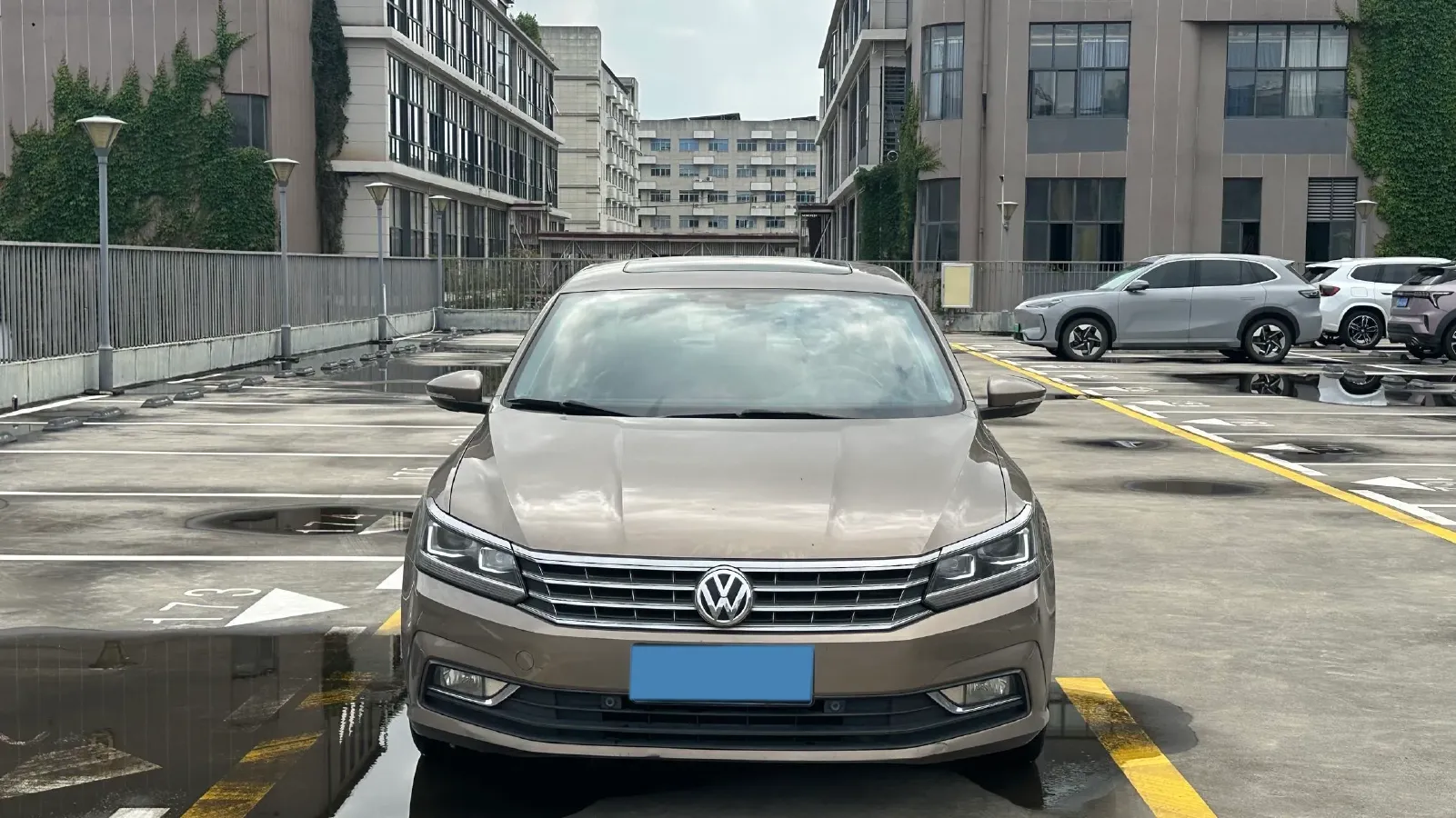 2017 Volkswagen Passat 1.8T 180HP L4 7DCT,autocango,china used car exporter,china ev exporter,chinese used car exporter,chinese used ev exporter