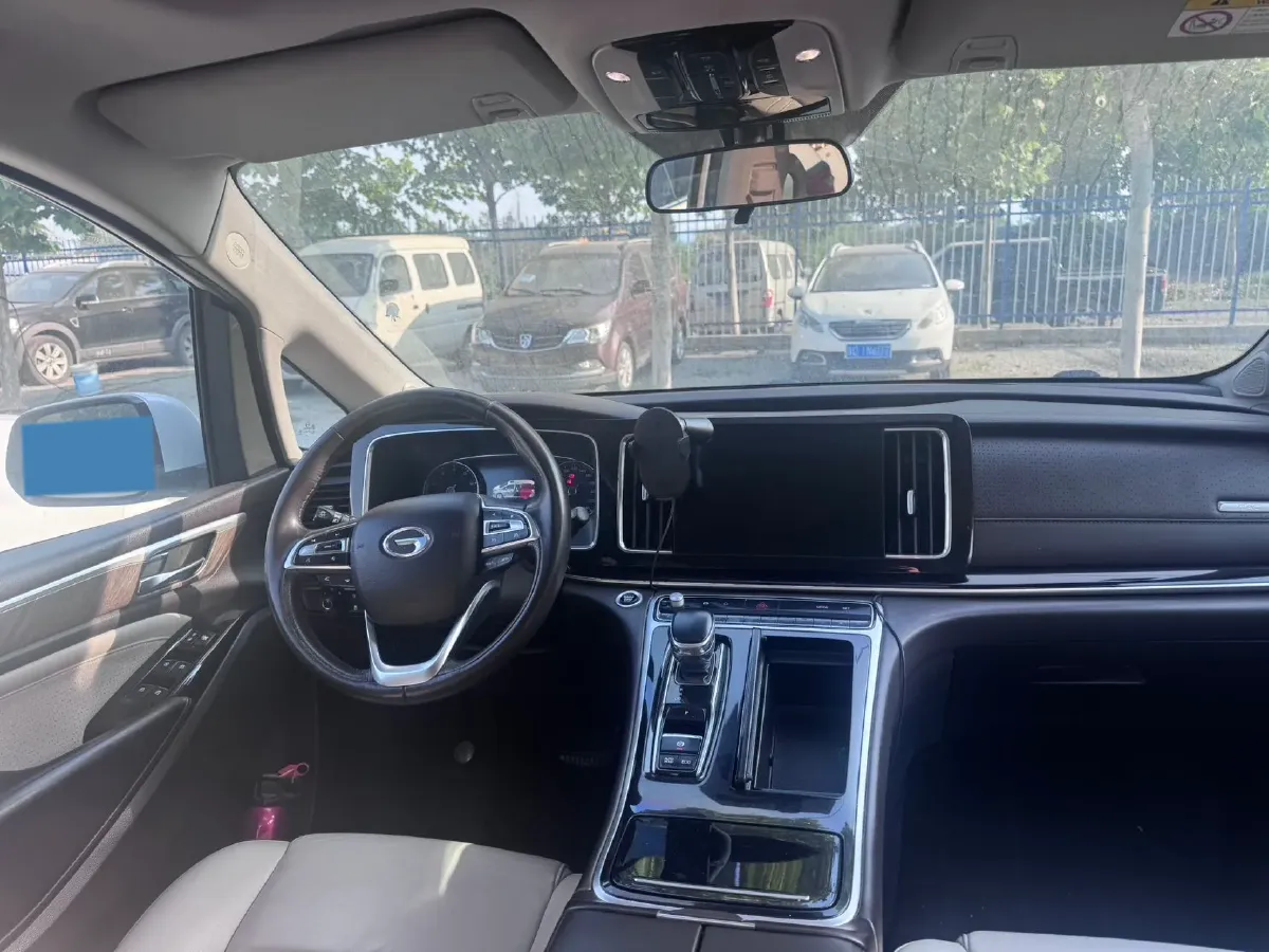 2021 GAC Trumpchi M8 2.0T 252HP L4 8AT,autocango,china used car exporter,china ev exporter,chinese used car exporter,chinese used ev exporter