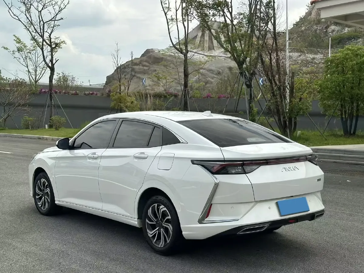 2023 DongFeng Aeolus YiXuan 1.5T 197HP L4 6DCT,autocango,china used car exporter,china ev exporter,chinese used car exporter,chinese used ev exporter