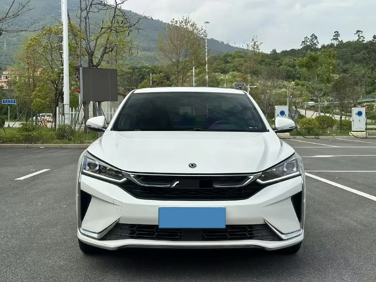 2023 DongFeng Aeolus YiXuan 1.5T 197HP L4 6DCT,autocango,china used car exporter,china ev exporter,chinese used car exporter,chinese used ev exporter