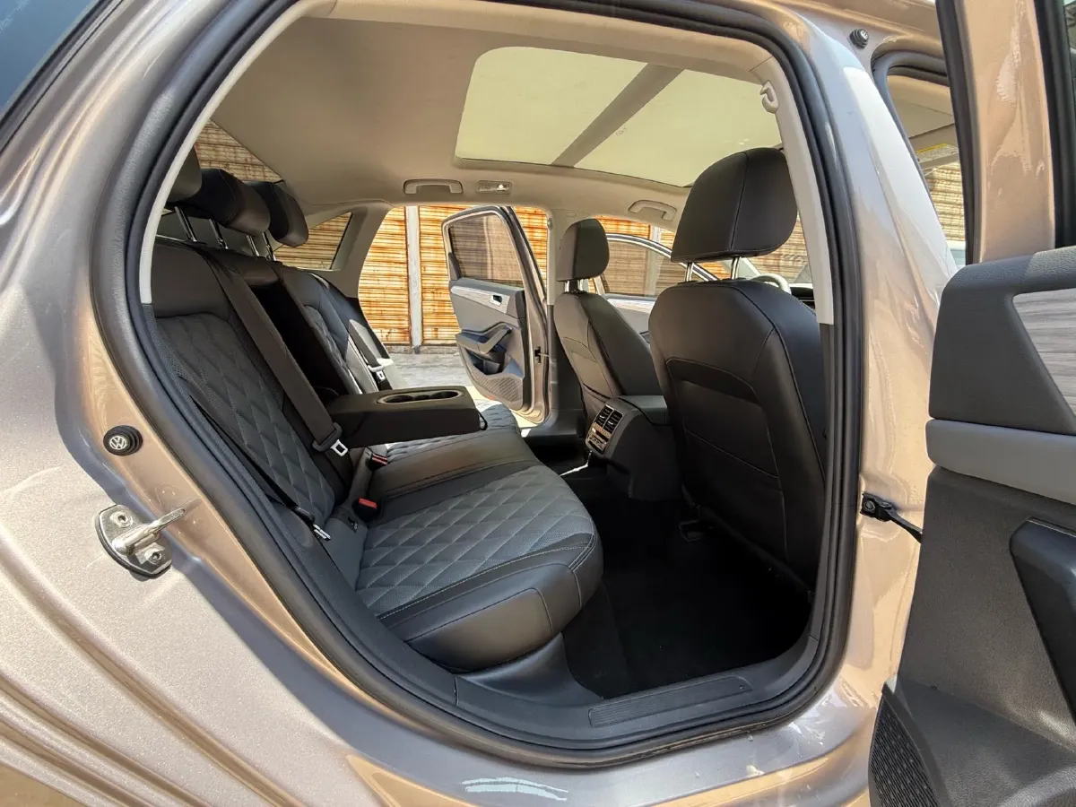 2023 Volkswagen Sagitar 1.5T 160HP L4 7DCT,autocango,china used car exporter,china ev exporter,chinese used car exporter,chinese used ev exporter