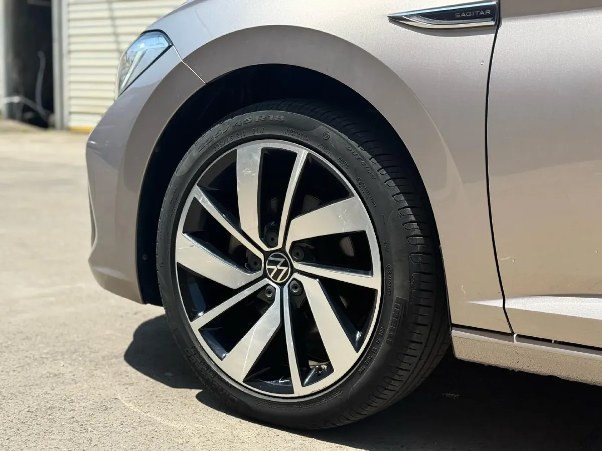 2023 Volkswagen Sagitar 1.5T 160HP L4 7DCT,autocango,china used car exporter,china ev exporter,chinese used car exporter,chinese used ev exporter