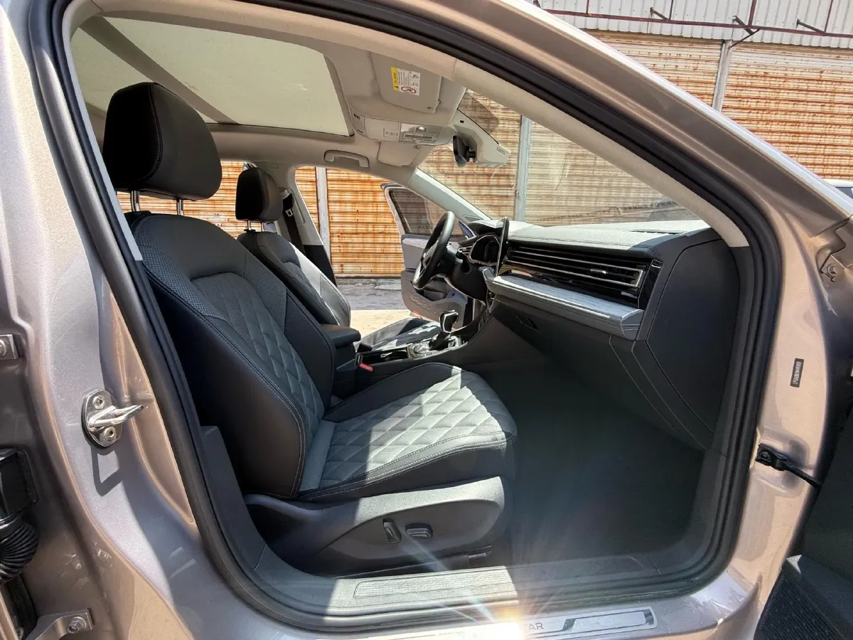 2023 Volkswagen Sagitar 1.5T 160HP L4 7DCT,autocango,china used car exporter,china ev exporter,chinese used car exporter,chinese used ev exporter