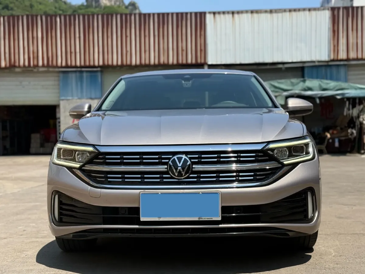 2023 Volkswagen Sagitar 1.5T 160HP L4 7DCT,autocango,china used car exporter,china ev exporter,chinese used car exporter,chinese used ev exporter
