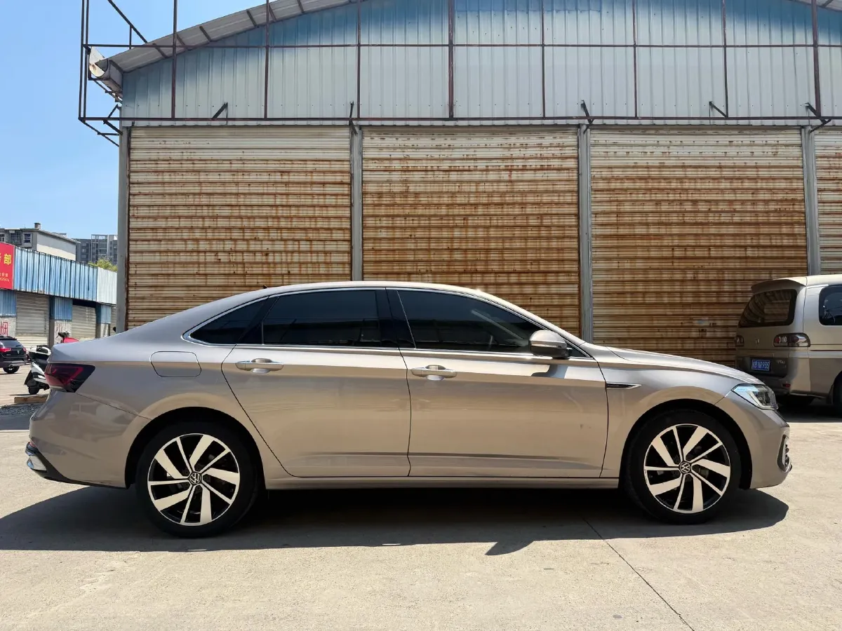 2023 Volkswagen Sagitar 1.5T 160HP L4 7DCT,autocango,china used car exporter,china ev exporter,chinese used car exporter,chinese used ev exporter