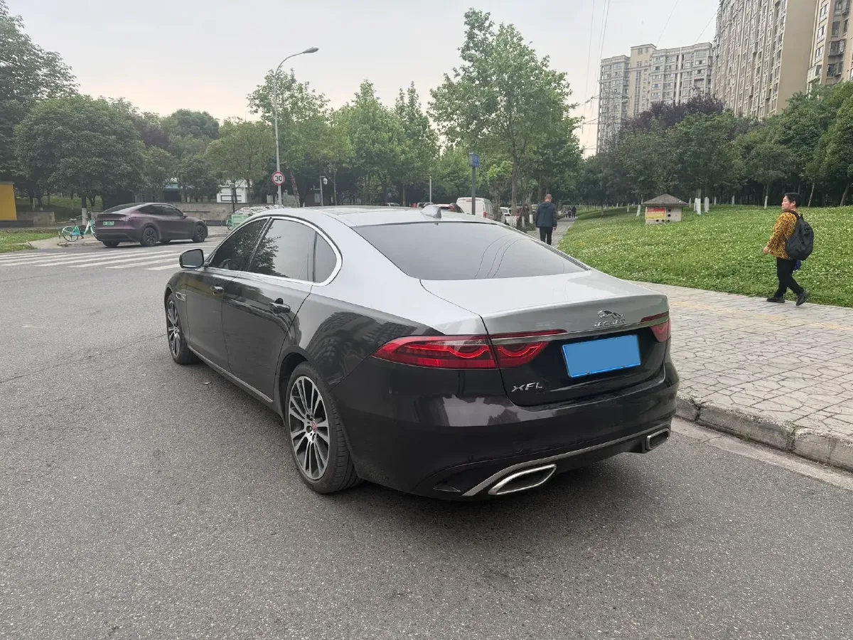 2022 Jaguar XFL 2.0T 250HP L4 8AT,autocango,china used car exporter,china ev exporter,chinese used car exporter,chinese used ev exporter