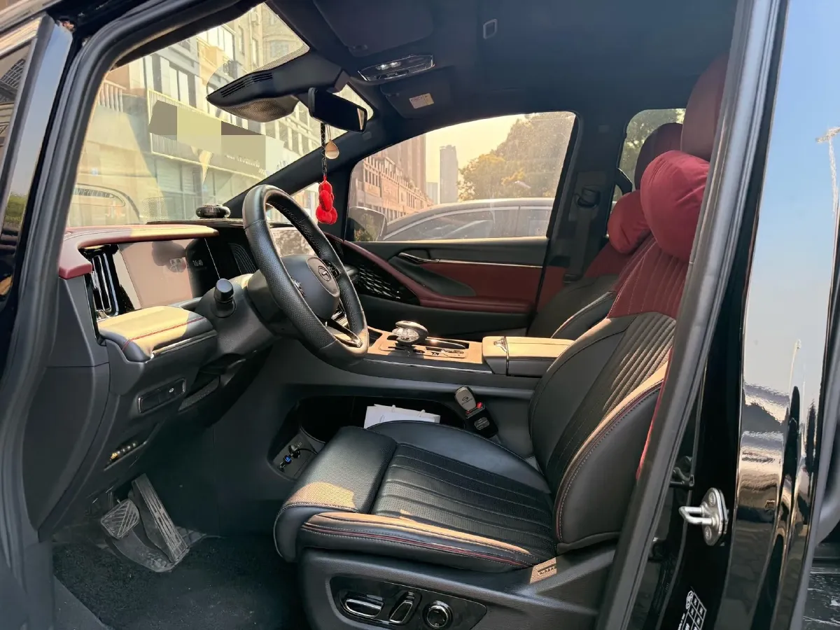 2024 GAC Trumpchi M8 2.0T 252HP L4 8AT,autocango,china used car exporter,china ev exporter,chinese used car exporter,chinese used ev exporter