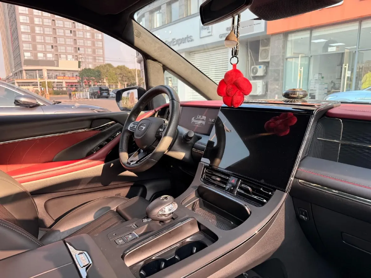 2024 GAC Trumpchi M8 2.0T 252HP L4 8AT,autocango,china used car exporter,china ev exporter,chinese used car exporter,chinese used ev exporter
