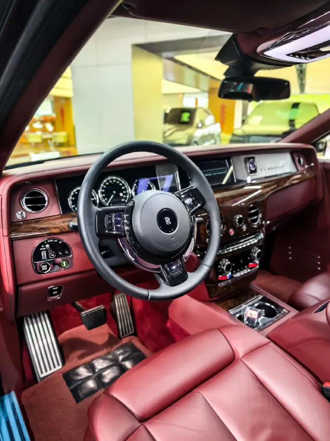 2018 Rolls-Royce Phantom 6.7T 571HP V12 8AT,autocango,china used car exporter,china ev exporter,chinese used car exporter,chinese used ev exporter