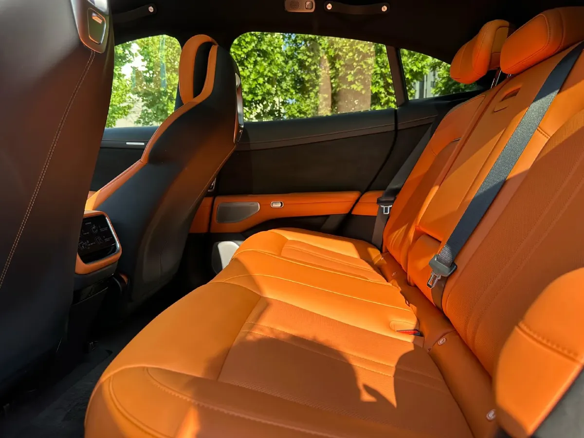 2025 MI YU7 BEV 96.3KWH,autocango,china used car exporter,china ev exporter,chinese used car exporter,chinese used ev exporter