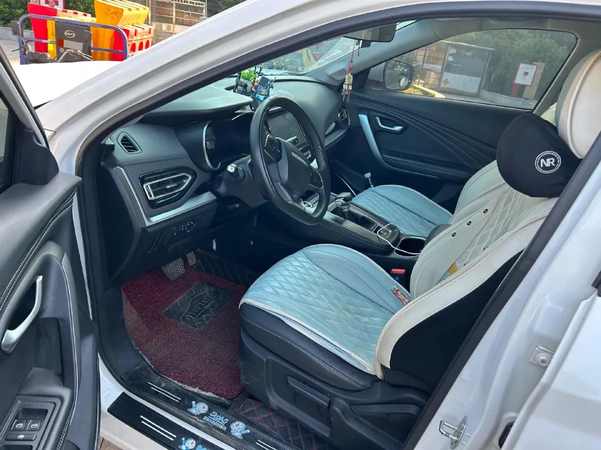 2021 Jetour X70M 1.5T 156HP L4 6DCT,autocango,china used car exporter,china ev exporter,chinese used car exporter,chinese used ev exporter