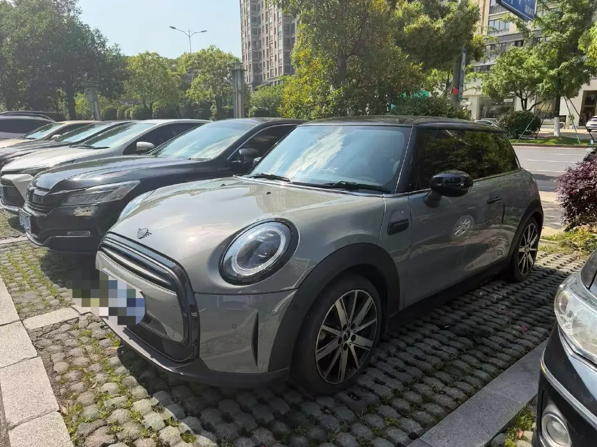 2023 MINI MINI 1.5T 136HP L3 7DCT,autocango,china used car exporter,china ev exporter,chinese used car exporter,chinese used ev exporter