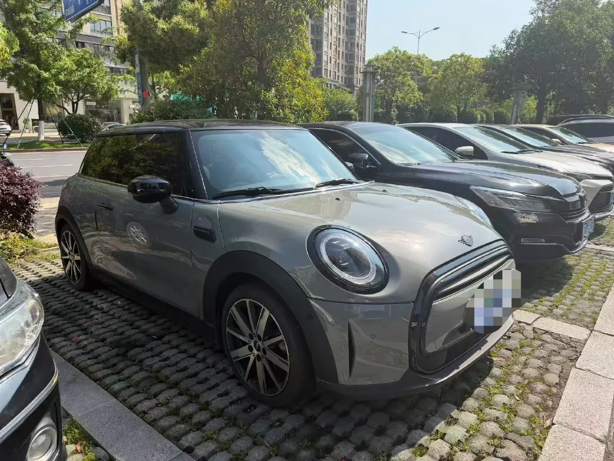 2023 MINI MINI 1.5T 136HP L3 7DCT,autocango,china used car exporter,china ev exporter,chinese used car exporter,chinese used ev exporter