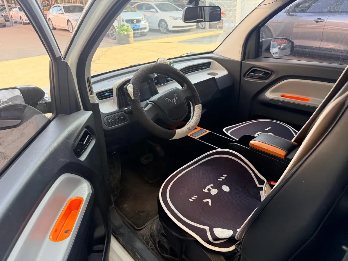 2020 WuLing HongGuang MINI EV BEV 9.3KWH,autocango,china used car exporter,china ev exporter,chinese used car exporter,chinese used ev exporter