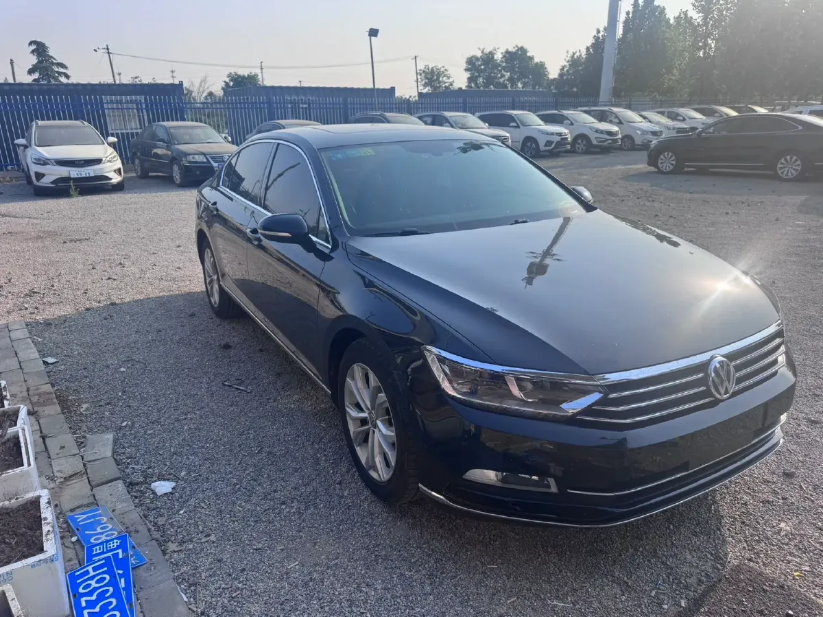 2018 Volkswagen Magotan 1.8T 180HP L4 7DCT,autocango,china used car exporter,china ev exporter,chinese used car exporter,chinese used ev exporter