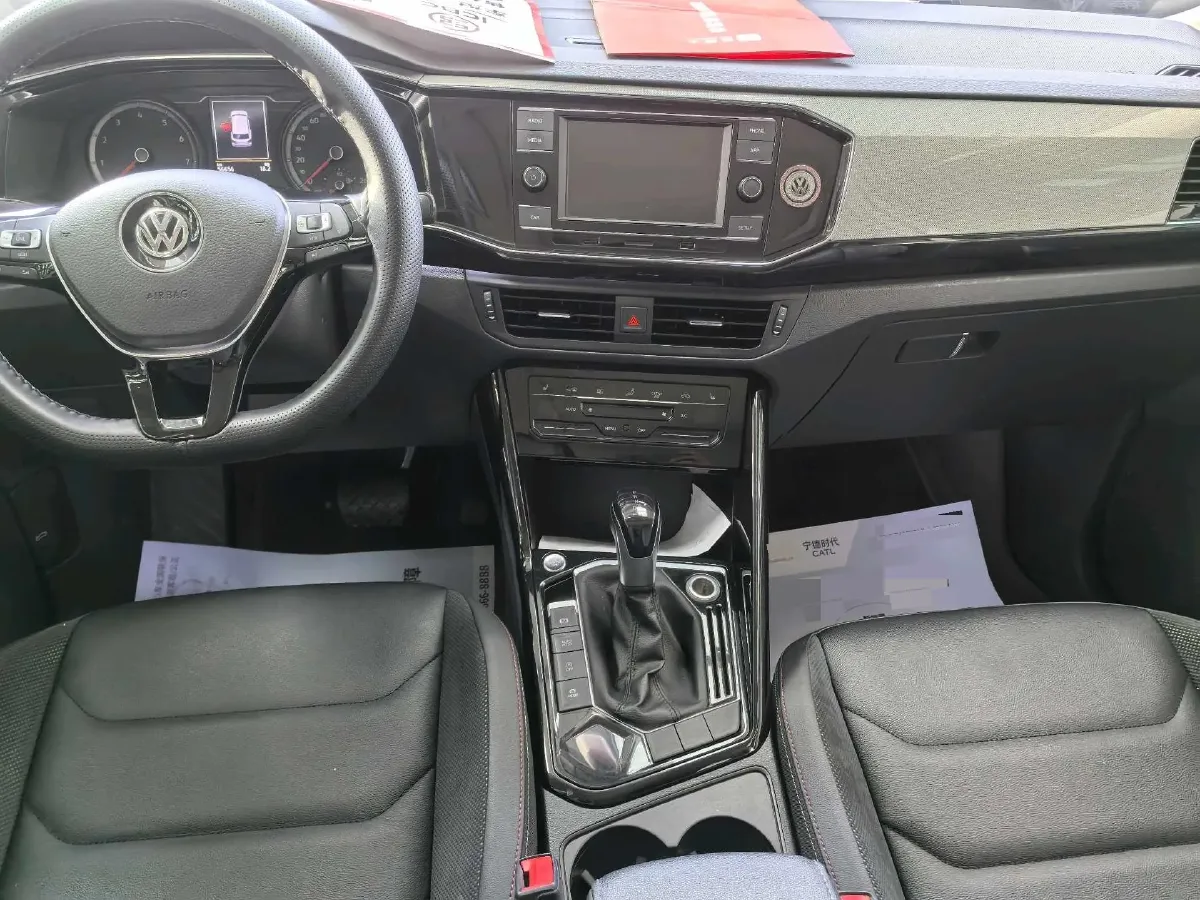 2019 Jeep Cherokee 2.0T 234HP L4 9AT,autocango,china used car exporter,china ev exporter,chinese used car exporter,chinese used ev exporter