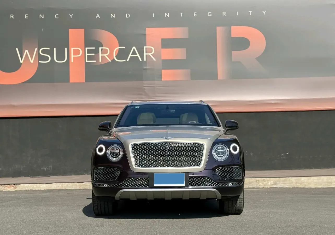 2018 Bentley Bentayga 4.0T 550HP V8 8AT,autocango,china used car exporter,china ev exporter,chinese used car exporter,chinese used ev exporter