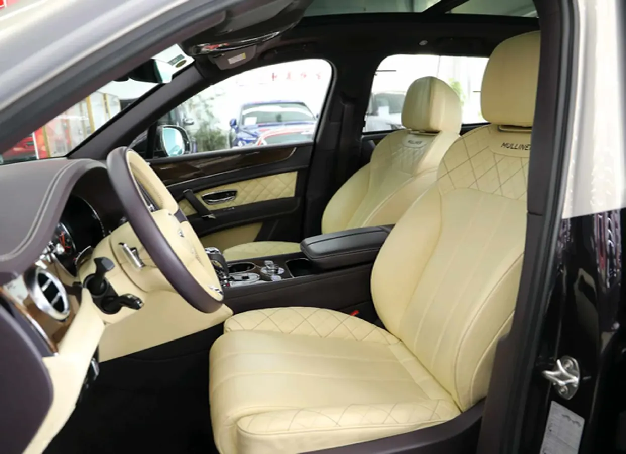 2018 Bentley Bentayga 4.0T 550HP V8 8AT,autocango,china used car exporter,china ev exporter,chinese used car exporter,chinese used ev exporter