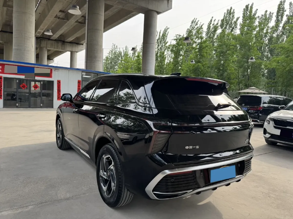 2024 HongQi HS3 1.5T 169HP L4 7DCT,autocango,china used car exporter,china ev exporter,chinese used car exporter,chinese used ev exporter