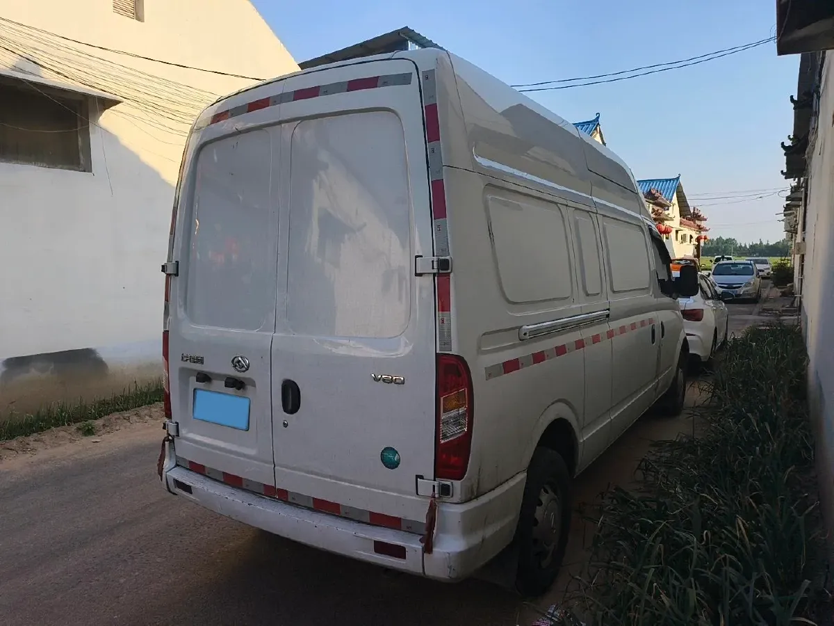 2023 DongFeng DFAC YuFeng 2.0T 136HP L4 6MT,autocango,china used car exporter,china ev exporter,chinese used car exporter,chinese used ev exporter