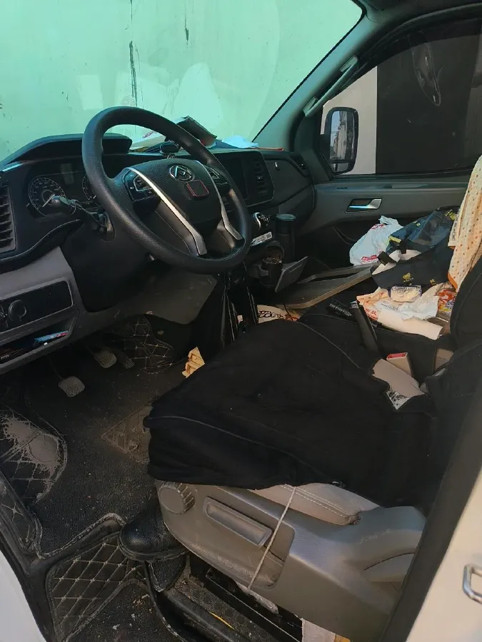 2023 DongFeng DFAC YuFeng 2.0T 136HP L4 6MT,autocango,china used car exporter,china ev exporter,chinese used car exporter,chinese used ev exporter