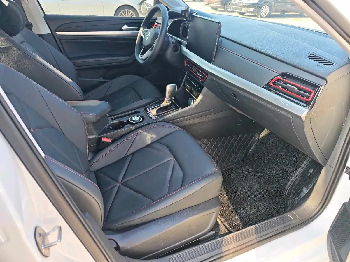 2024 Volkswagen Lavida 1.5T 160HP L4 7DCT,autocango,china used car exporter,china ev exporter,chinese used car exporter,chinese used ev exporter