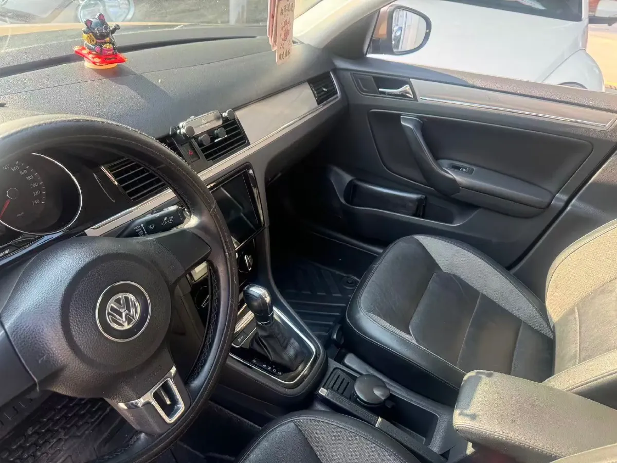 2013 Volkswagen Bora 1.6L 105HP L4 6AT,autocango,china used car exporter,china ev exporter,chinese used car exporter,chinese used ev exporter