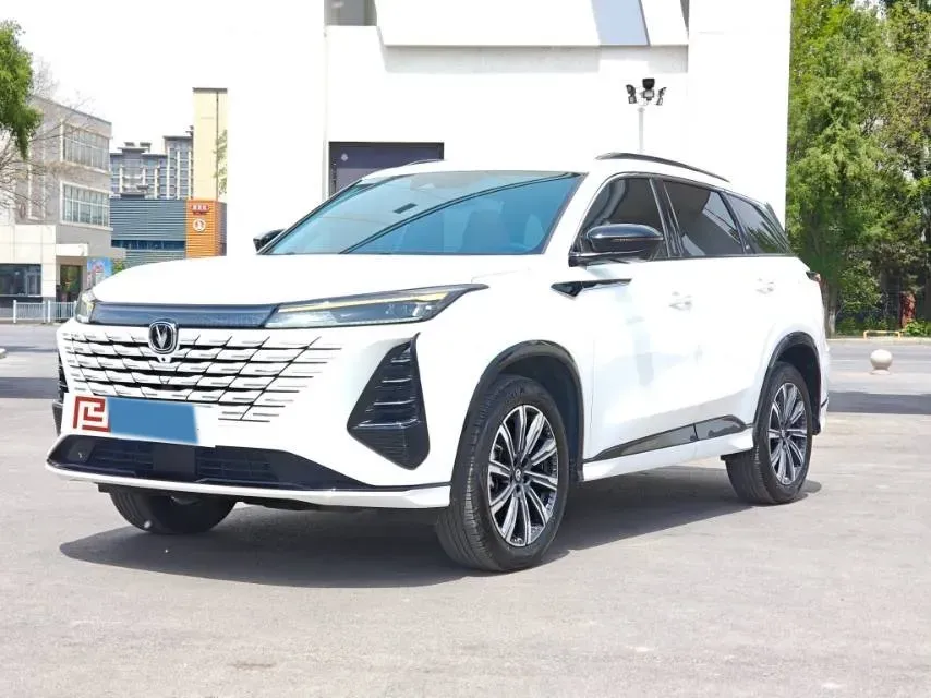 2024 ChangAn CS75 Plus 1.5T 188HP L4 8AT,autocango,china used car exporter,china ev exporter,chinese used car exporter,chinese used ev exporter