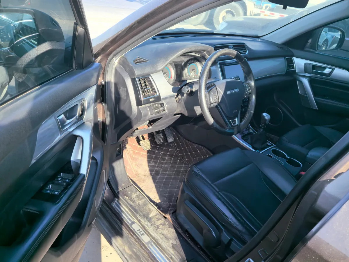 2017 Haval H2 1.5T 150HP L4 6MT,autocango,china used car exporter,china ev exporter,chinese used car exporter,chinese used ev exporter