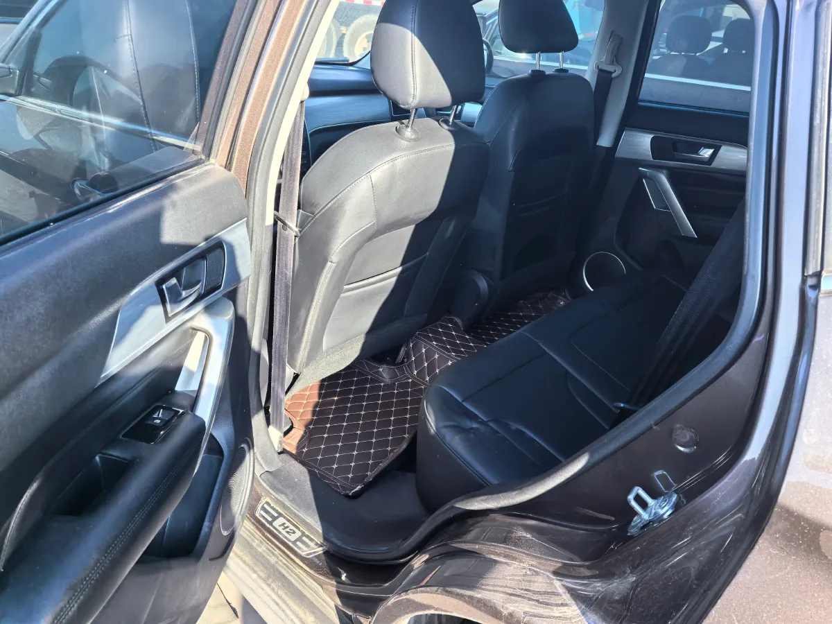 2017 Haval H2 1.5T 150HP L4 6MT,autocango,china used car exporter,china ev exporter,chinese used car exporter,chinese used ev exporter