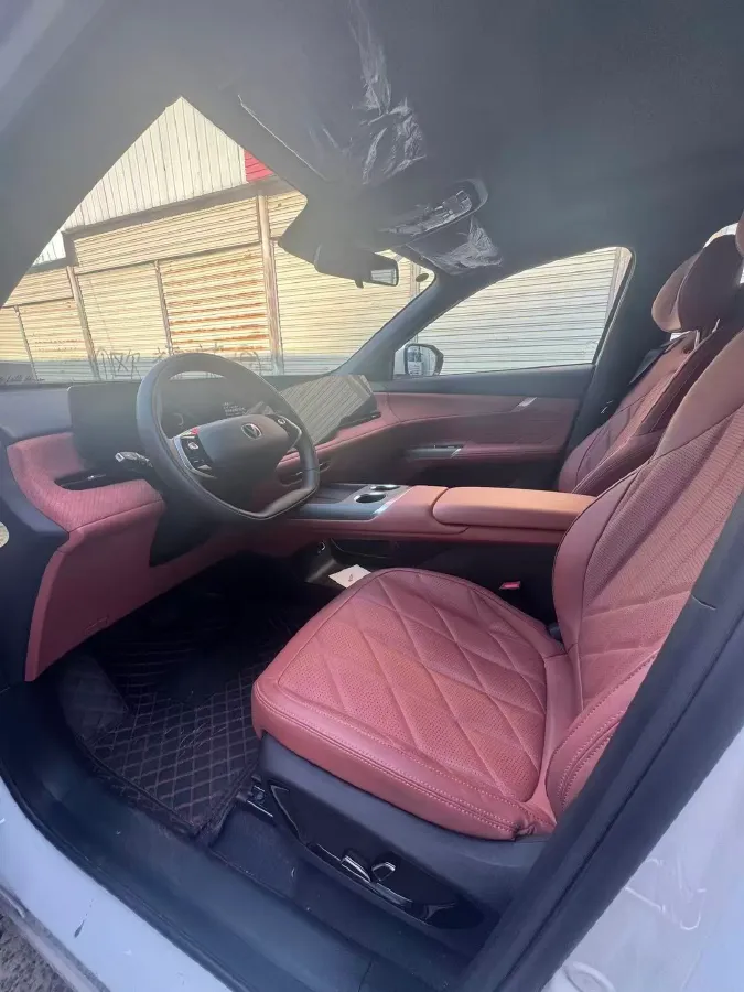 2025 ChangAn CS75 Plus 2.0T 233HP L4 8AT,autocango,china used car exporter,china ev exporter,chinese used car exporter,chinese used ev exporter