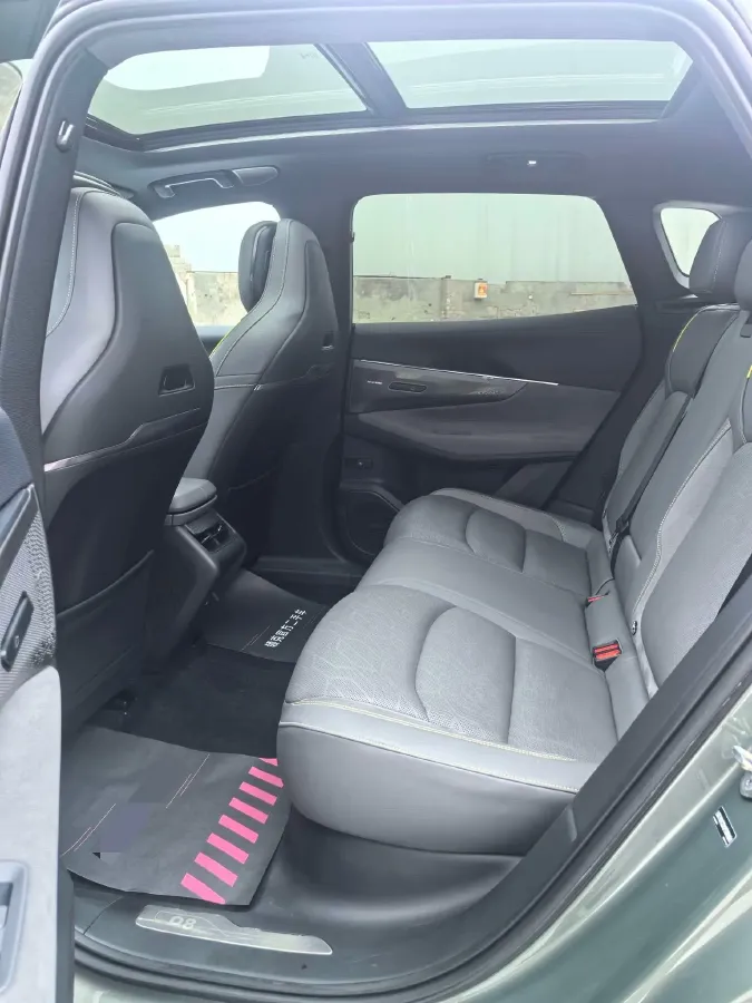 2023 LYNK&CO 08 EM-P 1.5T 163HP L4 3DHT PHEV 39.6KWH,autocango,china used car exporter,china ev exporter,chinese used car exporter,chinese used ev exporter