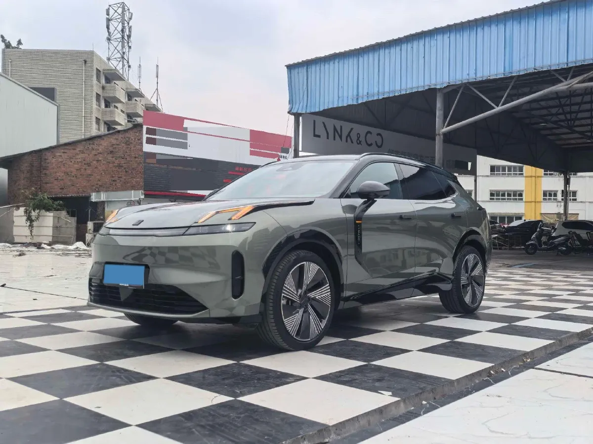 2023 LYNK&CO 08 EM-P 1.5T 163HP L4 3DHT PHEV 39.6KWH,autocango,china used car exporter,china ev exporter,chinese used car exporter,chinese used ev exporter