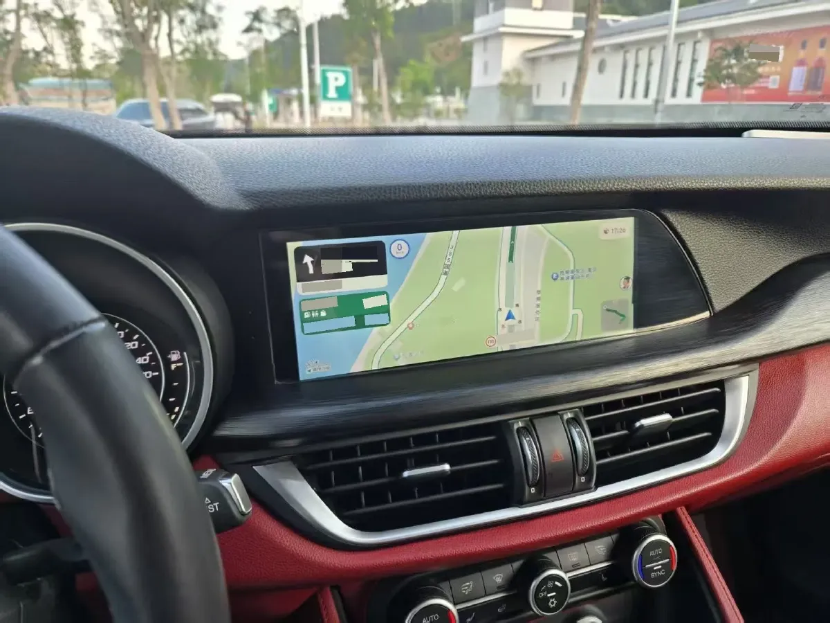 2017 Jaguar XE 2.0T 240HP L4 8AT,autocango,china used car exporter,china ev exporter,chinese used car exporter,chinese used ev exporter