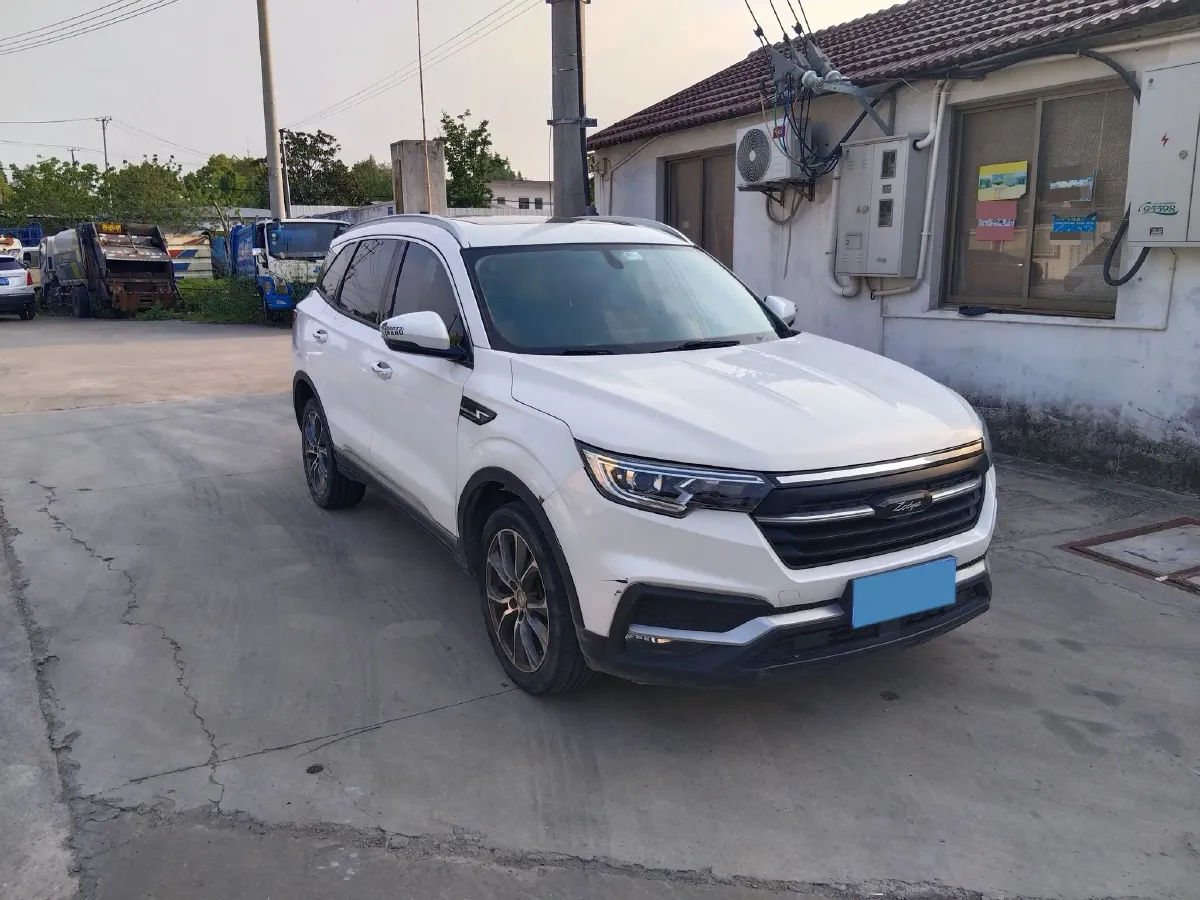 2018 Zotye T500 1.5T 156HP L4 6AT,autocango,china used car exporter,china ev exporter,chinese used car exporter,chinese used ev exporter