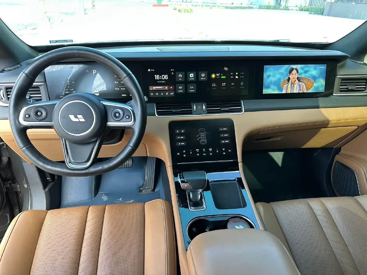 2020 Li ONE Range Extended 131HP REEV 40.5KWH,autocango,china used car exporter,china ev exporter,chinese used car exporter,chinese used ev exporter