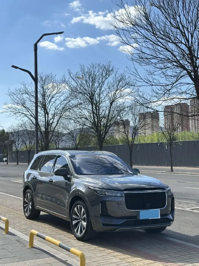 2020 Li ONE Range Extended 131HP REEV 40.5KWH,autocango,china used car exporter,china ev exporter,chinese used car exporter,chinese used ev exporter