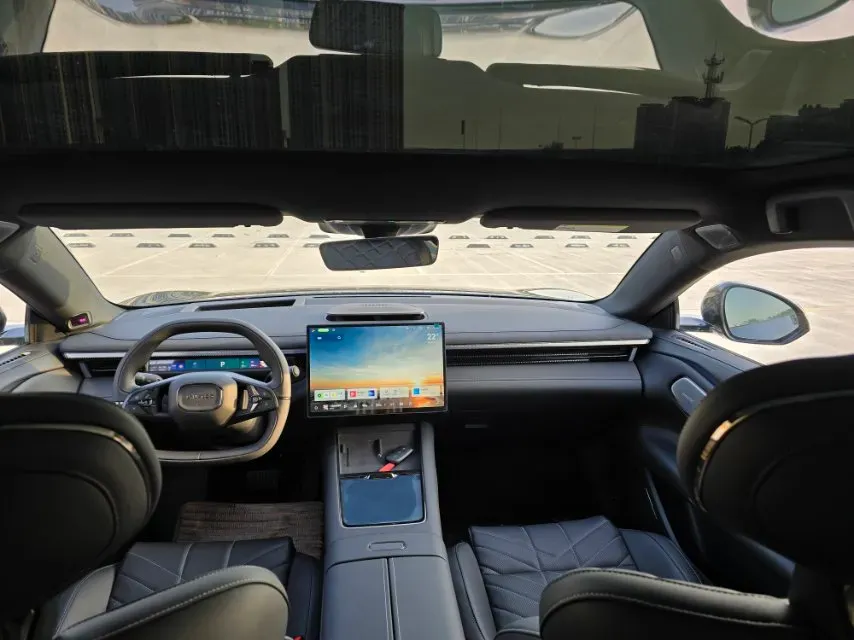 2025 LYNK&CO 10 EM-P 1.5T 163HP L4 3DHT PHEV,autocango,china used car exporter,china ev exporter,chinese used car exporter,chinese used ev exporter