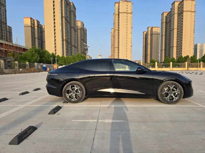2025 LYNK&CO 10 EM-P 1.5T 163HP L4 3DHT PHEV,autocango,china used car exporter,china ev exporter,chinese used car exporter,chinese used ev exporter