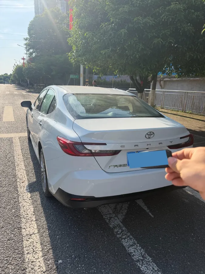 2025 Toyota Camry 2.0L 152HP L4 E-CVT Hybrid,autocango,china used car exporter,china ev exporter,chinese used car exporter,chinese used ev exporter