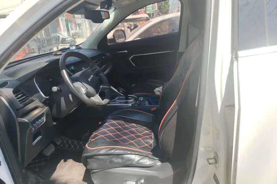 2020 Haval H6 1.5T 169HP L4 7DCT,autocango,china used car exporter,china ev exporter,chinese used car exporter,chinese used ev exporter