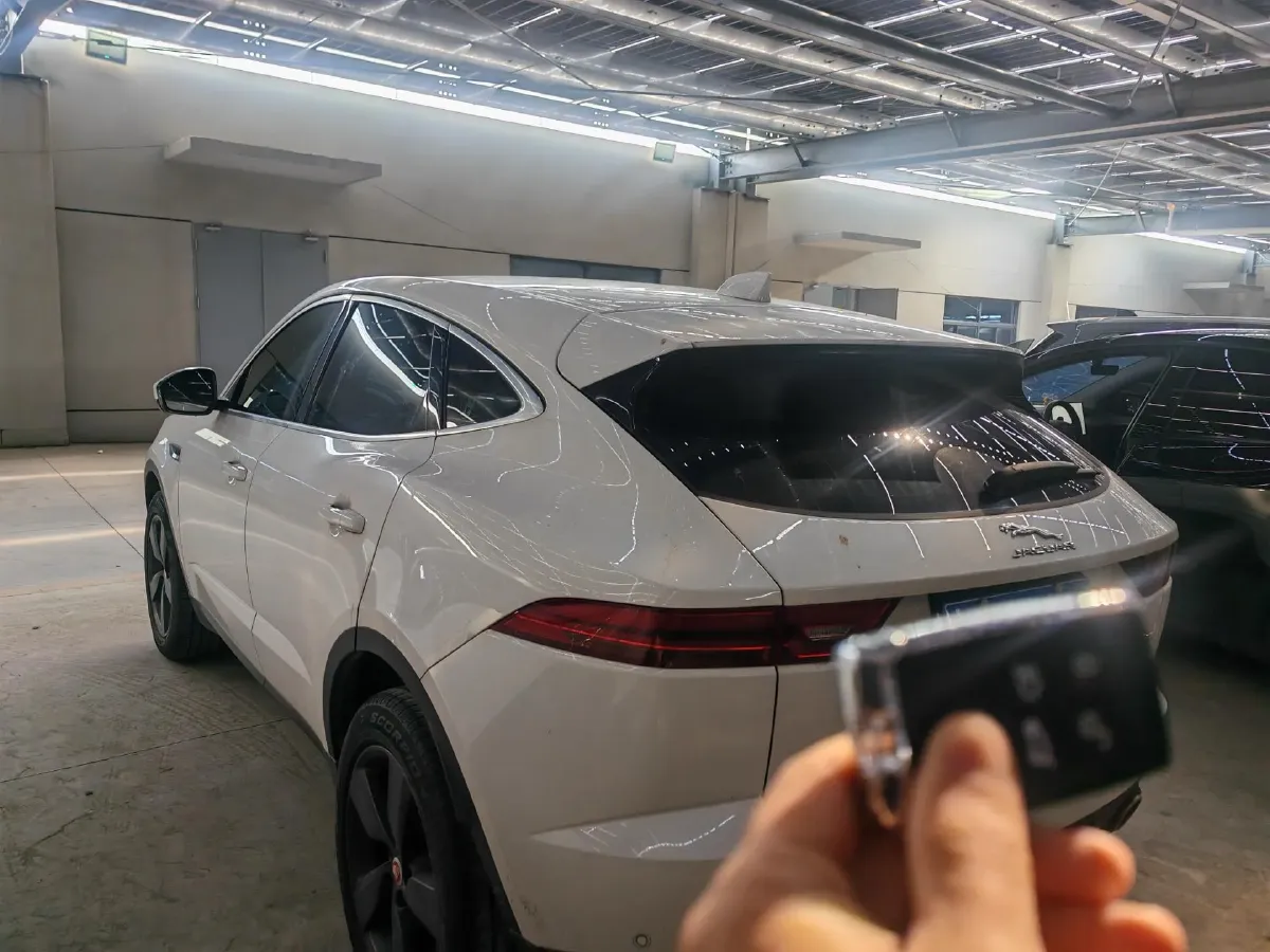2018 Mercedes-Benz C Class 1.6T 156HP L4 9AT,autocango,china used car exporter,china ev exporter,chinese used car exporter,chinese used ev exporter