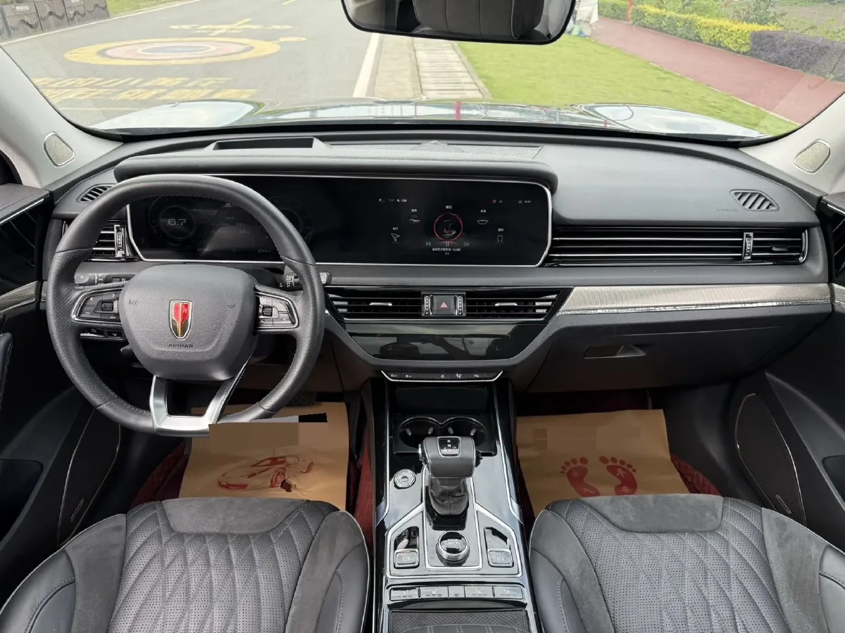 2022 HongQi HS5 2.0T 224HP L4 6AT,autocango,china used car exporter,china ev exporter,chinese used car exporter,chinese used ev exporter
