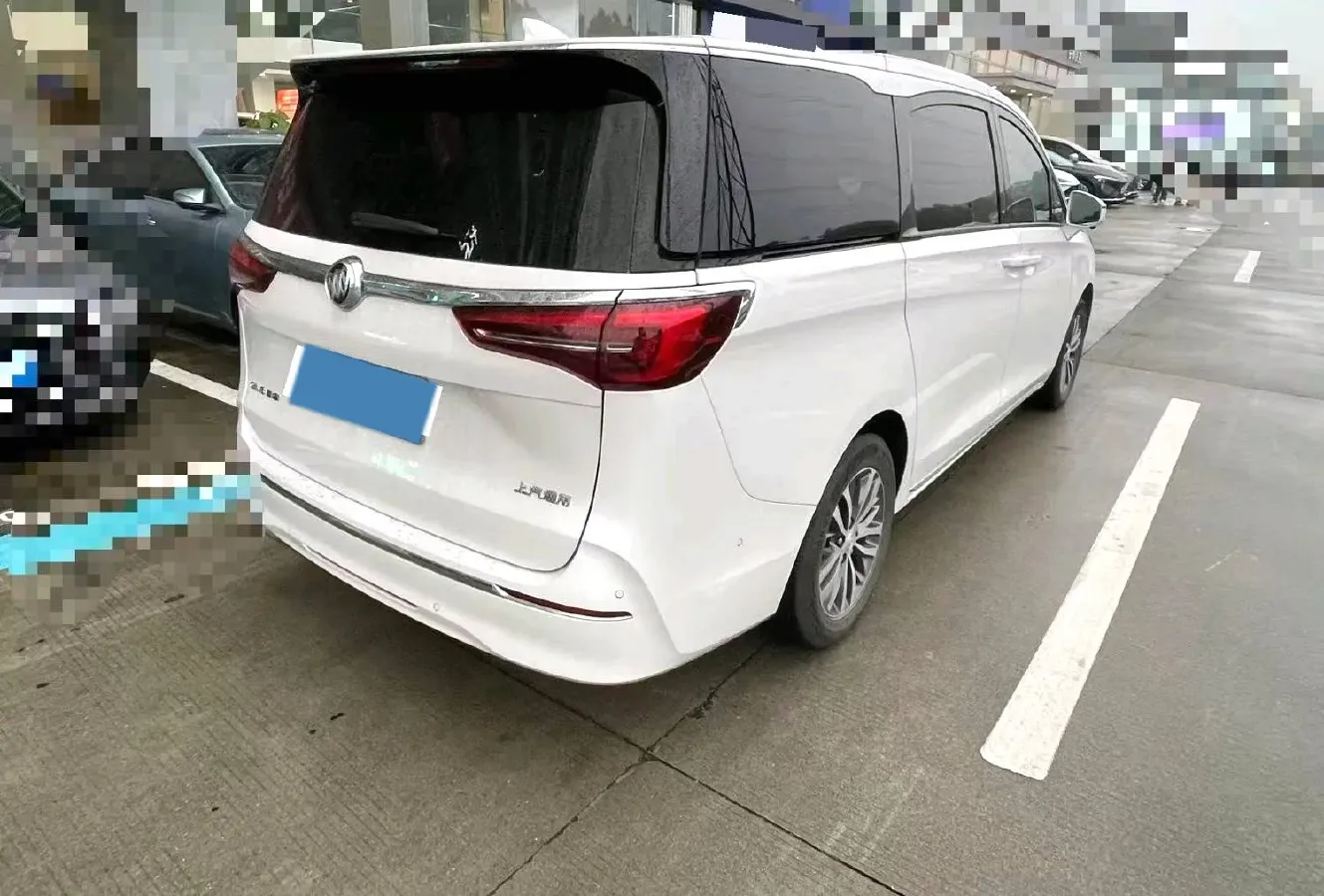 2023 Buick GL8 2.0T 237HP L4 9AT,autocango,china used car exporter,china ev exporter,chinese used car exporter,chinese used ev exporter