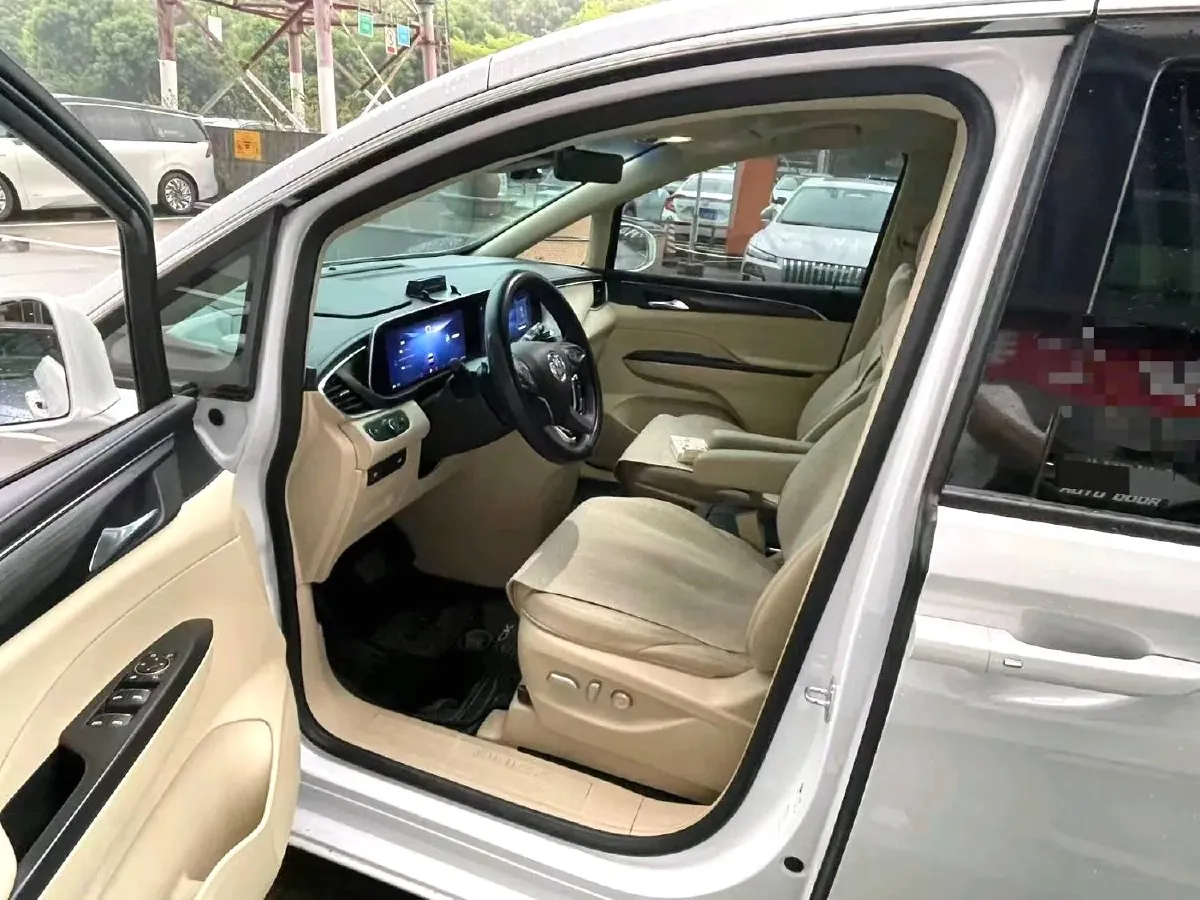 2023 Buick GL8 2.0T 237HP L4 9AT,autocango,china used car exporter,china ev exporter,chinese used car exporter,chinese used ev exporter