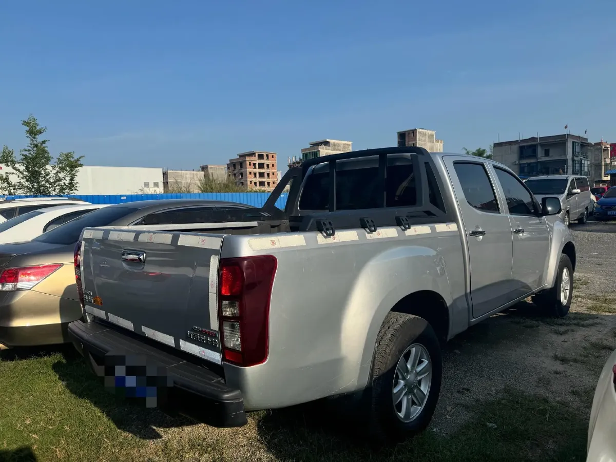 2020 Isuzu LingTuo 2.5T 150HP L4 6MT,autocango,china used car exporter,china ev exporter,chinese used car exporter,chinese used ev exporter