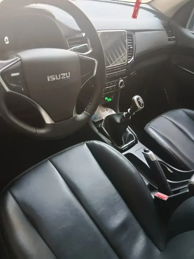 2020 Isuzu LingTuo 2.5T 150HP L4 6MT,autocango,china used car exporter,china ev exporter,chinese used car exporter,chinese used ev exporter