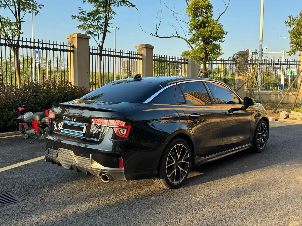 2019 LYNK&CO 01 2.0T 190HP L4 6AT,autocango,china used car exporter,china ev exporter,chinese used car exporter,chinese used ev exporter