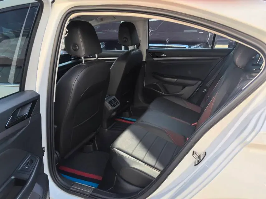 2020 Volkswagen Bora 1.5L 113HP L4 6AT,autocango,china used car exporter,china ev exporter,chinese used car exporter,chinese used ev exporter